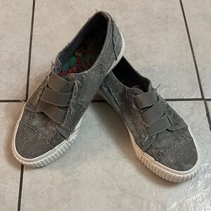 WomenBlowfish Malibu Marley canvas slip-on sneakers in a grey distressed finish.